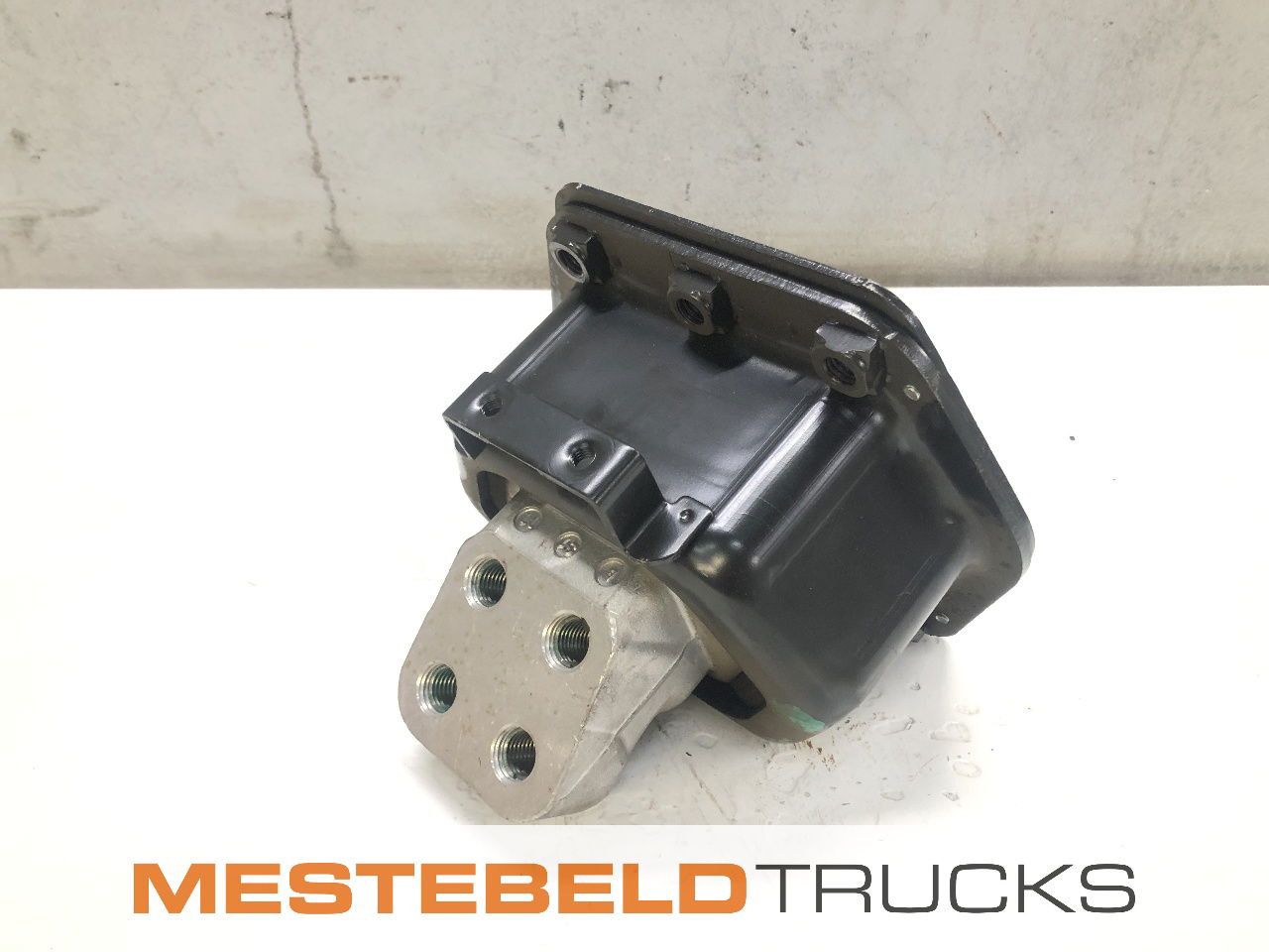 DAF Motorsteun CF85 - Bingkai/ Sasis untuk Truk: gambar 1 DAF Motorsteun CF85 - Bingkai/ Sasis untuk Truk: gambar 1