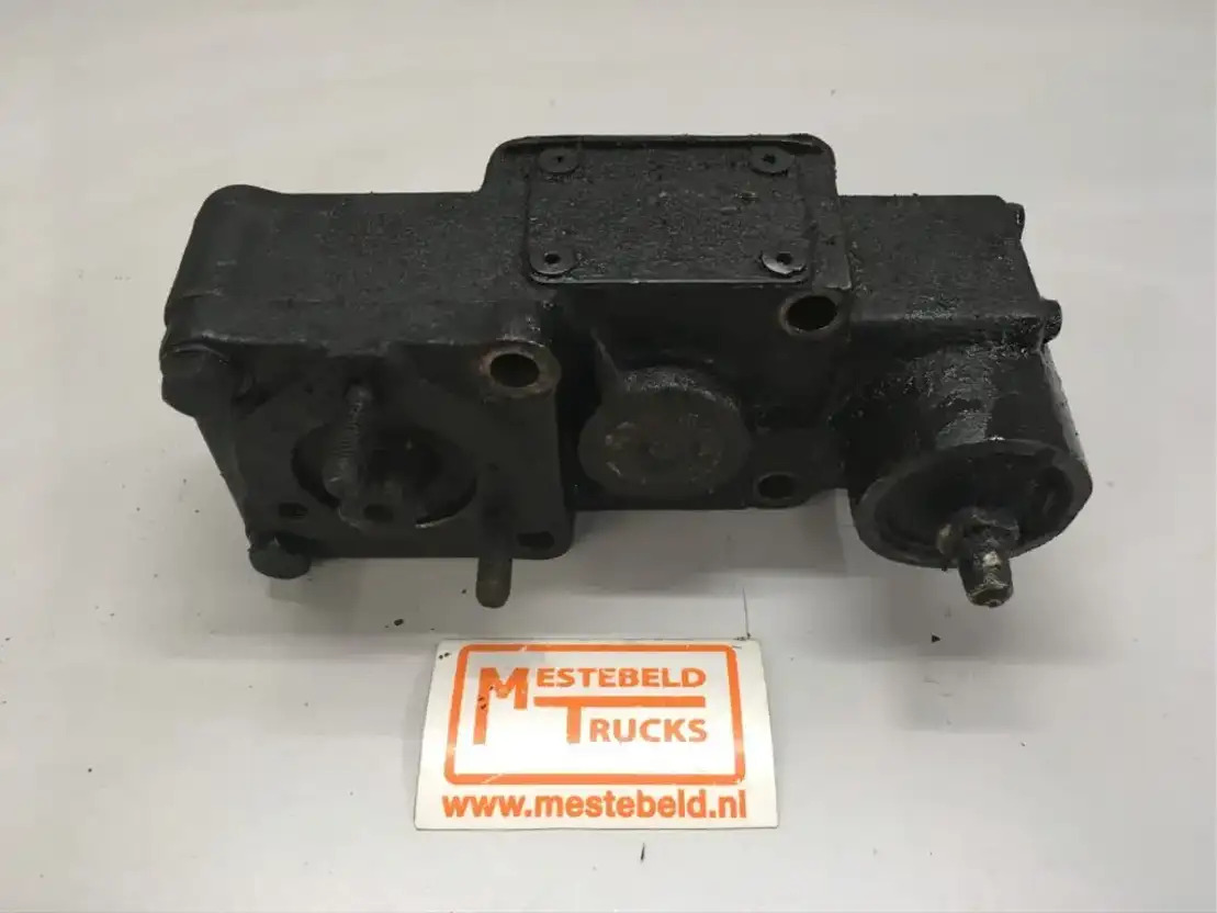 Diversen PTO van Hydrocar - Hidrolika untuk Truk: gambar 1 Diversen PTO van Hydrocar - Hidrolika untuk Truk: gambar 1
