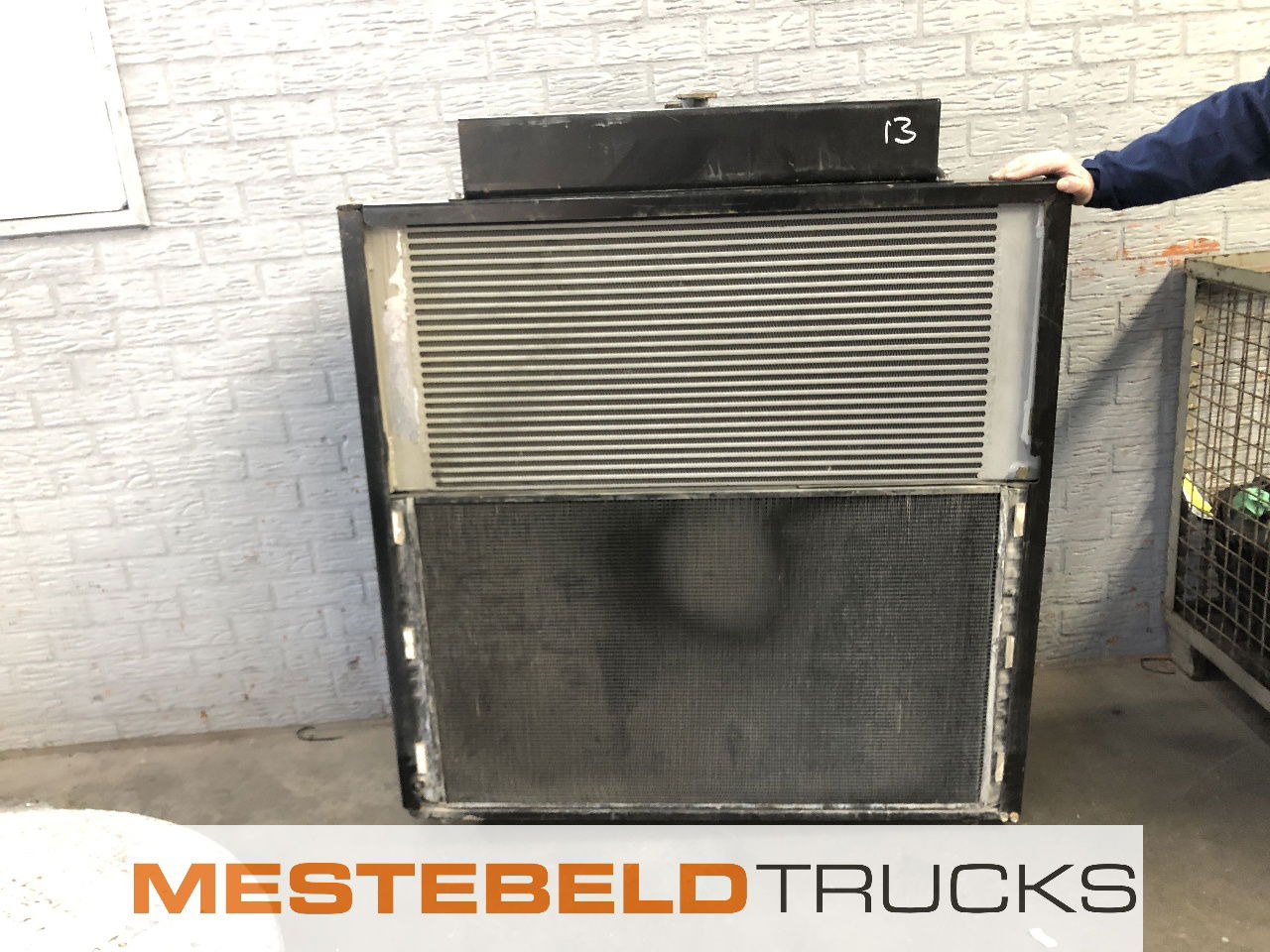 Diversen Radiateur met intercooler - Sistem pendingin untuk Truk: gambar 1 Diversen Radiateur met intercooler - Sistem pendingin untuk Truk: gambar 1