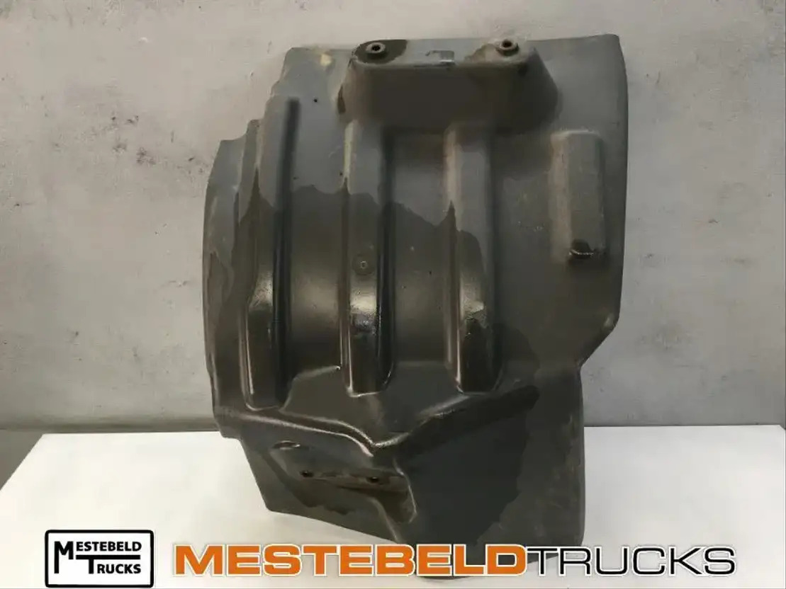 Iveco Voorspatscherm rechts - Kabin dan interior untuk Truk: gambar 1 Iveco Voorspatscherm rechts - Kabin dan interior untuk Truk: gambar 1