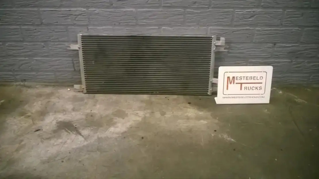 Mercedes-Benz Condensator - Sistem pendingin untuk Truk: gambar 1 Mercedes-Benz Condensator - Sistem pendingin untuk Truk: gambar 1