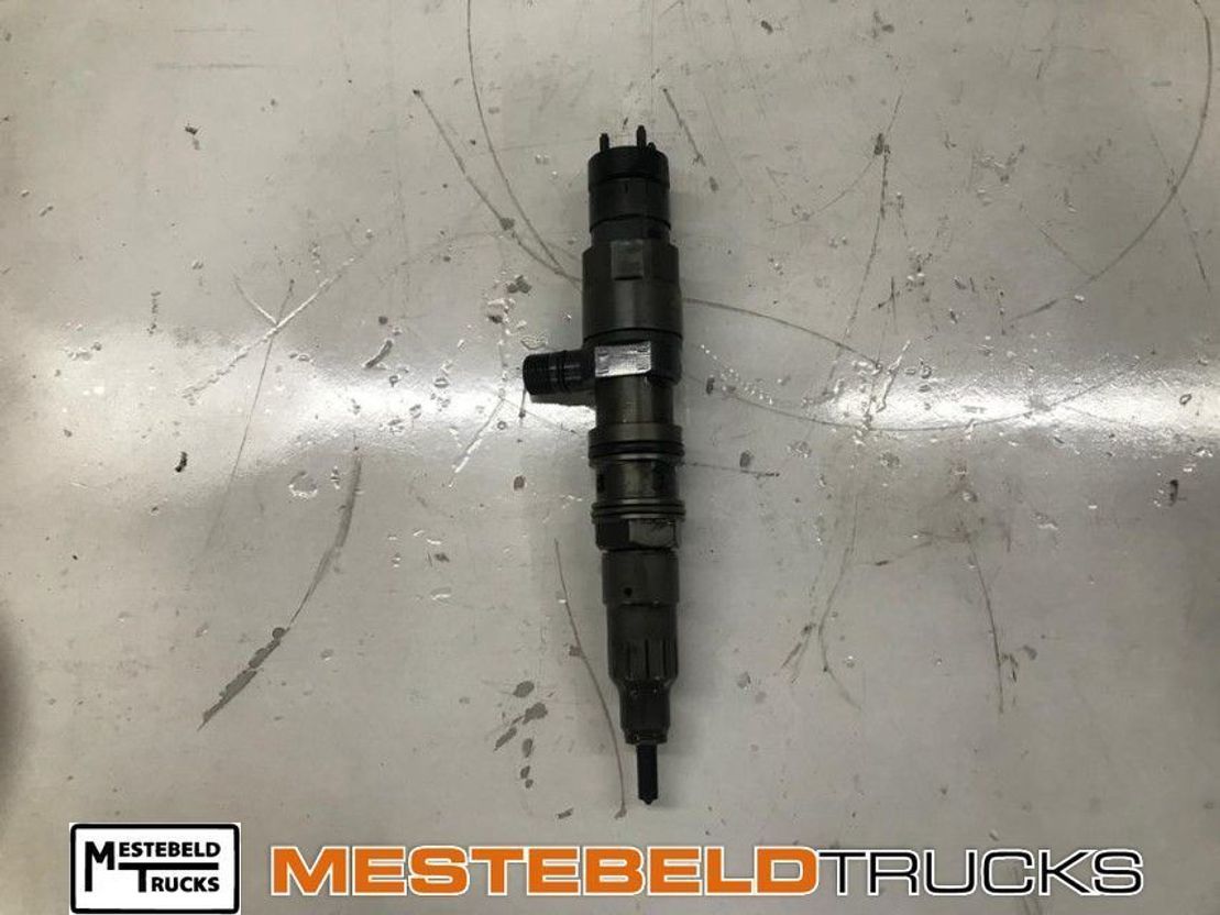 Mercedes-Benz Injector - Sistem bahan bakar untuk Van pengiriman: gambar 1 Mercedes-Benz Injector - Sistem bahan bakar untuk Van pengiriman: gambar 1