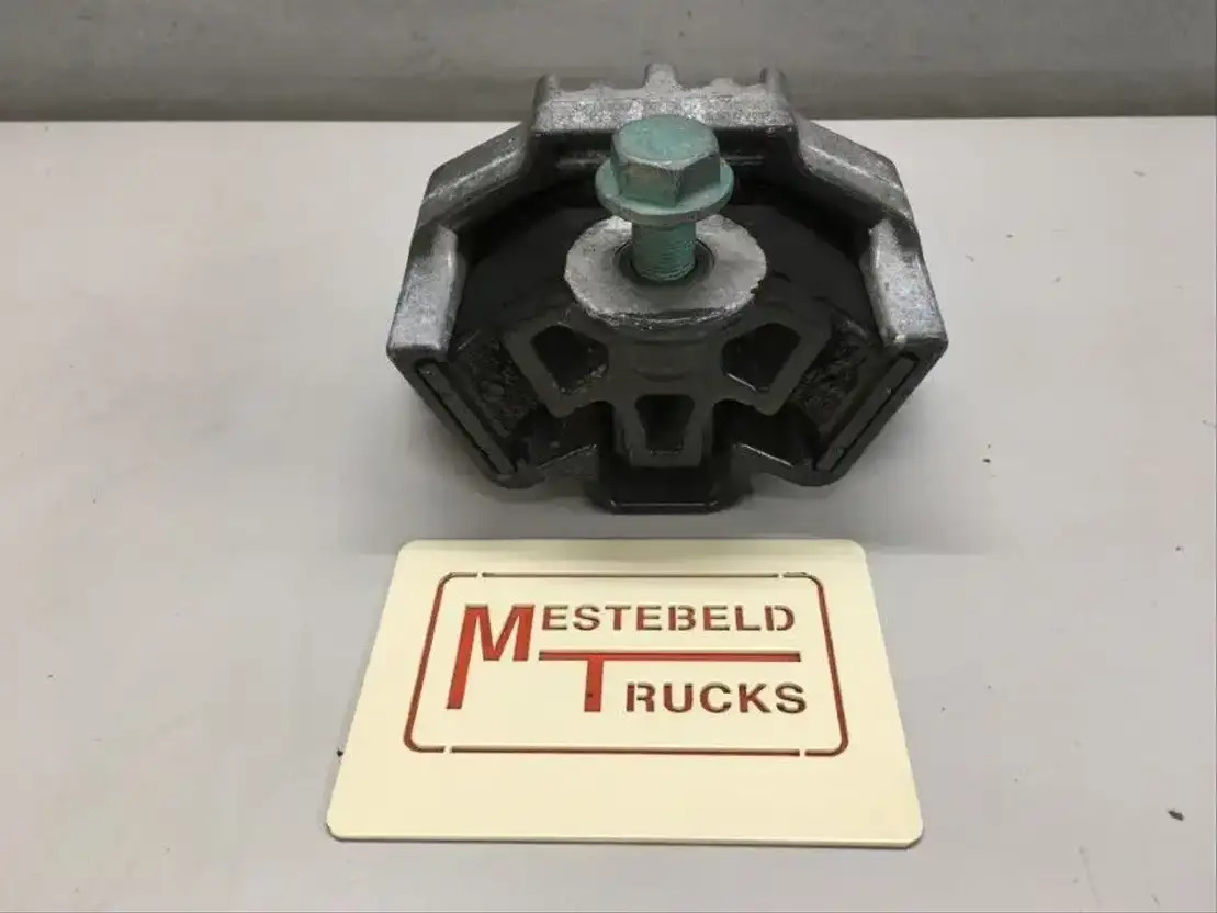 Mercedes-Benz Motorsteun achter - Bingkai/ Sasis untuk Truk: gambar 1 Mercedes-Benz Motorsteun achter - Bingkai/ Sasis untuk Truk: gambar 1