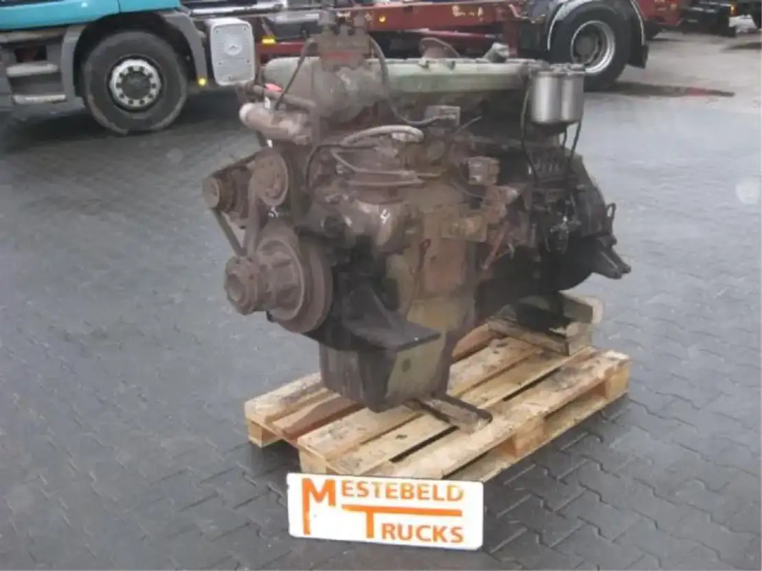 Mercedes-Benz OM 447 A - Mesin untuk Truk: gambar 1 Mercedes-Benz OM 447 A - Mesin untuk Truk: gambar 1