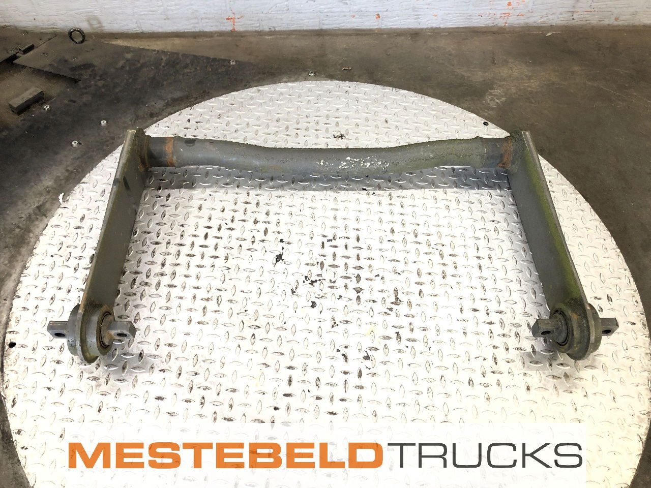 Mercedes-Benz Stabilisator v achteras - As roda belakang untuk Truk: gambar 1 Mercedes-Benz Stabilisator v achteras - As roda belakang untuk Truk: gambar 1