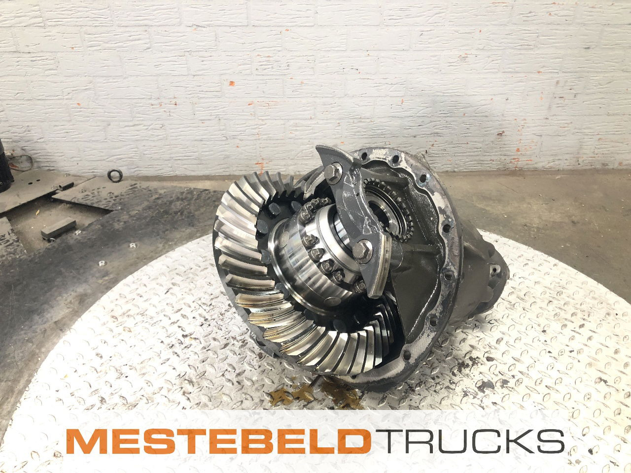Scania Differentieel R780- 2,71 zonder sper - As roda belakang untuk Truk: gambar 1 Scania Differentieel R780- 2,71 zonder sper - As roda belakang untuk Truk: gambar 1