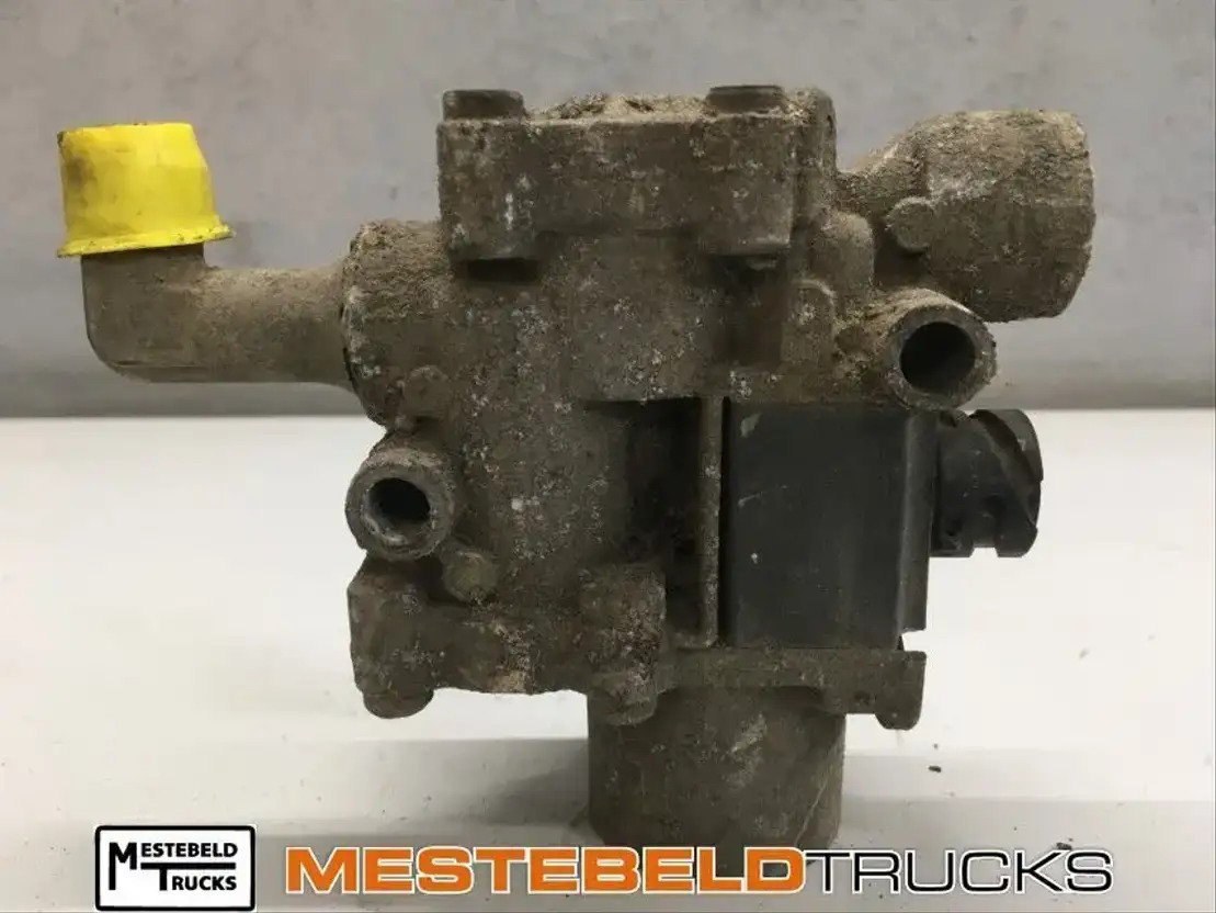 Scania R470 ABS Magneetregelklep R470 - Bagian Rem untuk Truk: gambar 1 Scania R470 ABS Magneetregelklep R470 - Bagian Rem untuk Truk: gambar 1