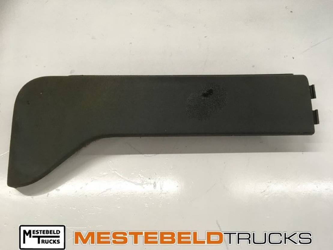 Volvo Spatschermverlenging rechts - Kabin dan interior untuk Truk: gambar 1 Volvo Spatschermverlenging rechts - Kabin dan interior untuk Truk: gambar 1