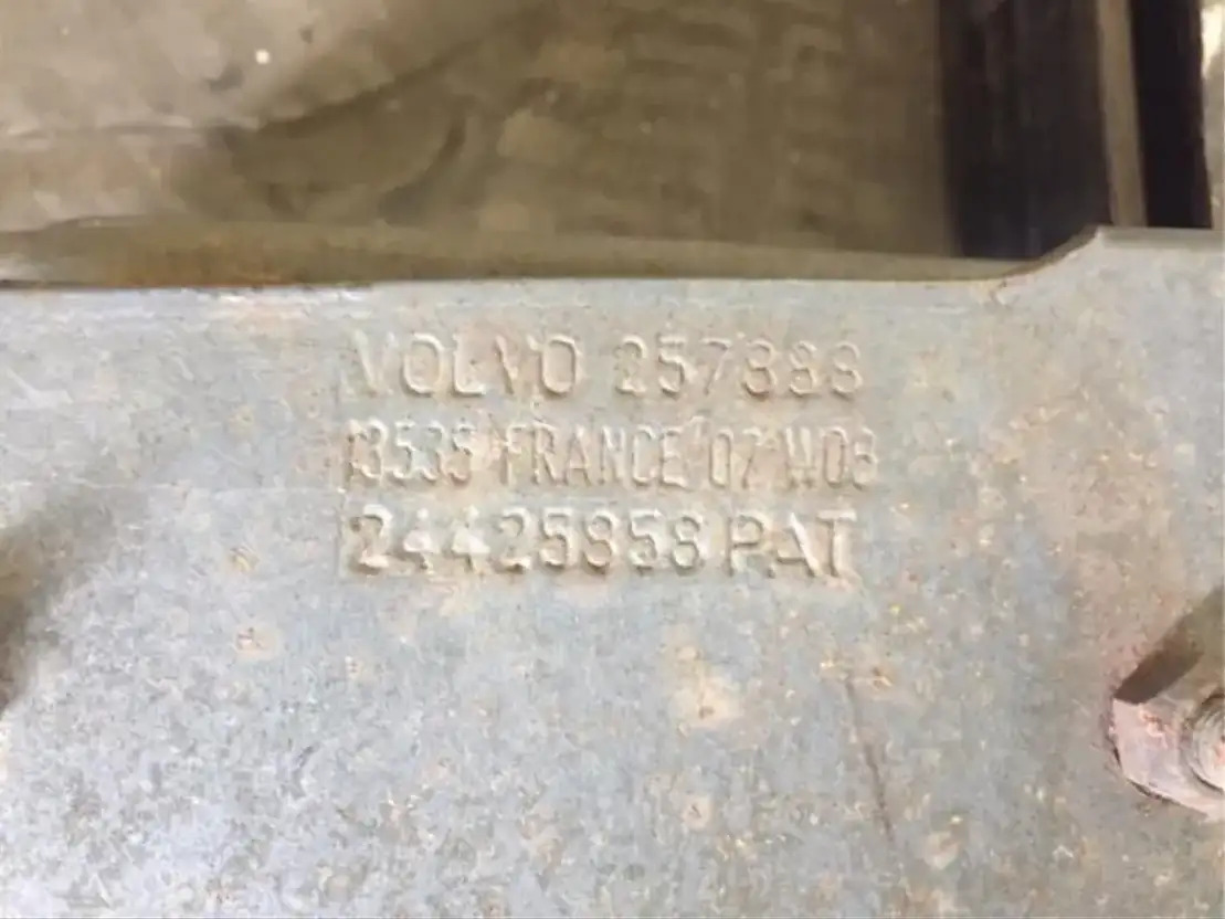 Volvo Voorveer 2 bladen - Bingkai/ Sasis untuk Truk: gambar 1 Volvo Voorveer 2 bladen - Bingkai/ Sasis untuk Truk: gambar 1
