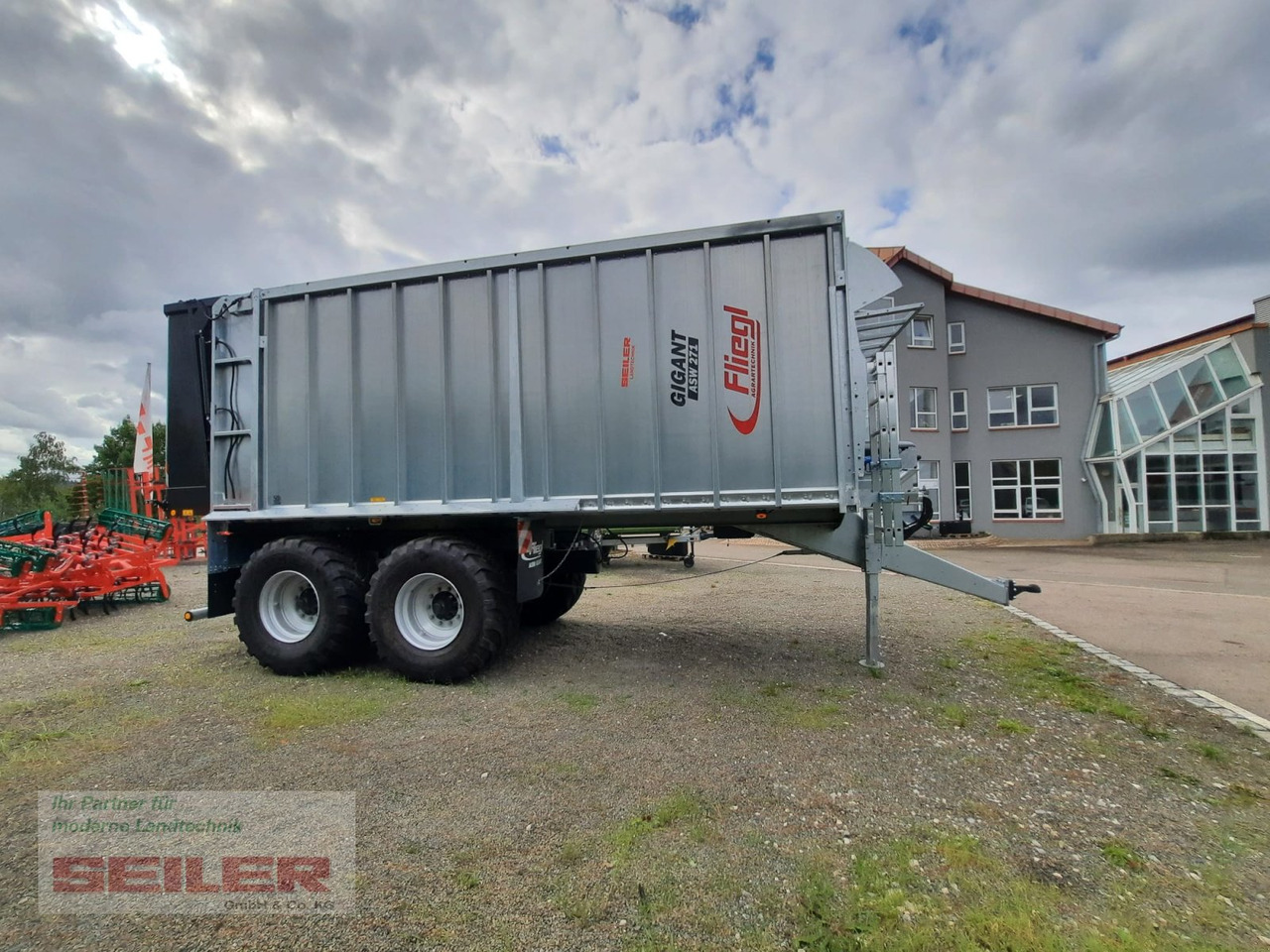 Fliegl ASW 271 C FOX "Franken-Renner" 40m³ - Keranjang pemuatan sendiri: gambar 4 Fliegl ASW 271 C FOX "Franken-Renner" 40m³ - Keranjang pemuatan sendiri: gambar 4