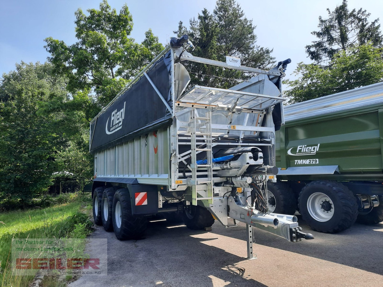 Fliegl ASW 381 TAURUS FOX 45m³ + Top Lift Light - Keranjang pemuatan sendiri: gambar 2 Fliegl ASW 381 TAURUS FOX 45m³ + Top Lift Light - Keranjang pemuatan sendiri: gambar 2