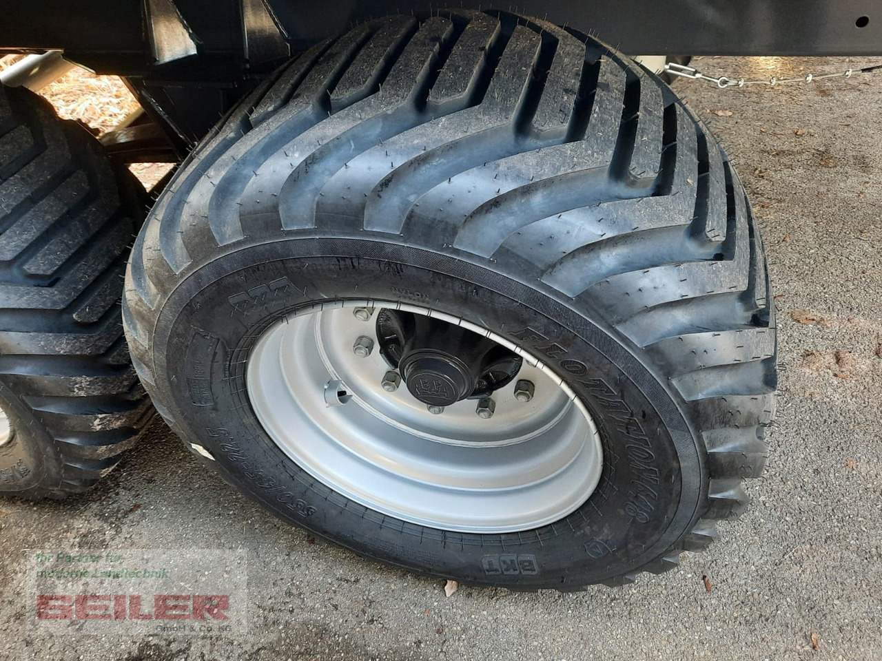 Fliegl TMK 140 FOX JUMBO-TITAN 20m³ - Trailer jungkit pertanian/ Tempat sampah: gambar 4 Fliegl TMK 140 FOX JUMBO-TITAN 20m³ - Trailer jungkit pertanian/ Tempat sampah: gambar 4