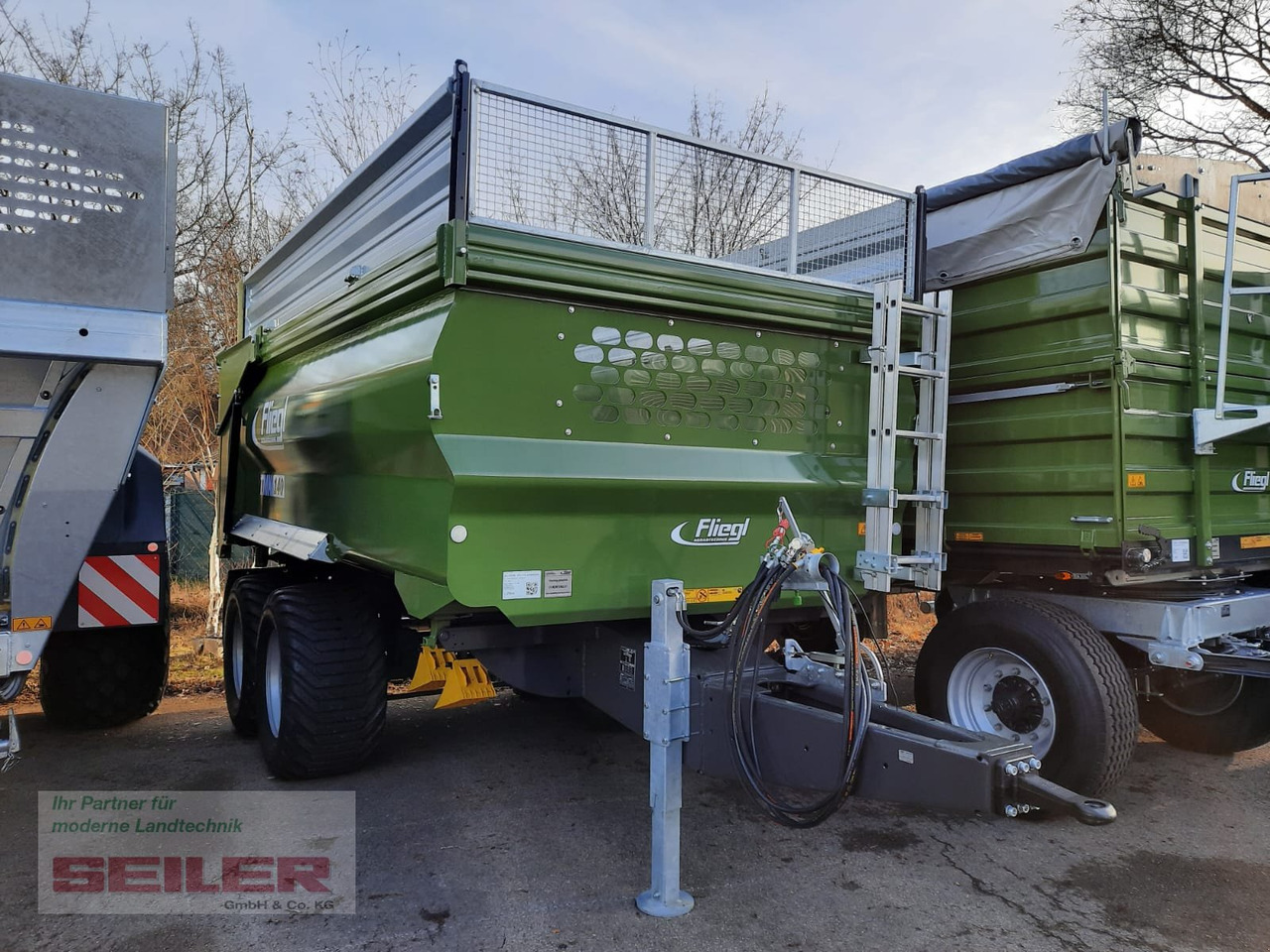 Fliegl TMK 140 FOX JUMBO-TITAN 20m³ - Trailer jungkit pertanian/ Tempat sampah: gambar 1 Fliegl TMK 140 FOX JUMBO-TITAN 20m³ - Trailer jungkit pertanian/ Tempat sampah: gambar 1