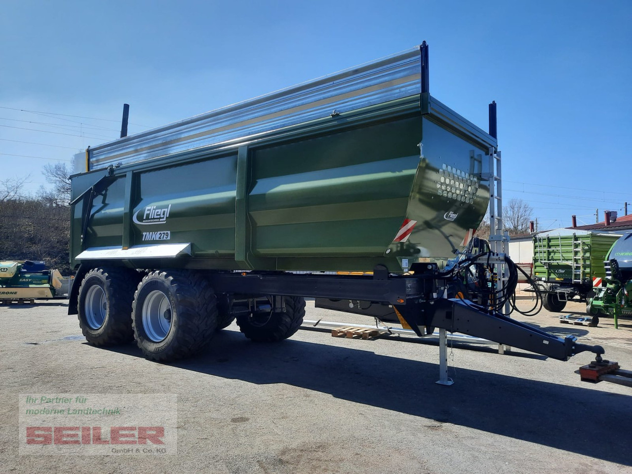 Fliegl TMK 279 FOX 43m³ - Trailer jungkit pertanian/ Tempat sampah: gambar 2 Fliegl TMK 279 FOX 43m³ - Trailer jungkit pertanian/ Tempat sampah: gambar 2
