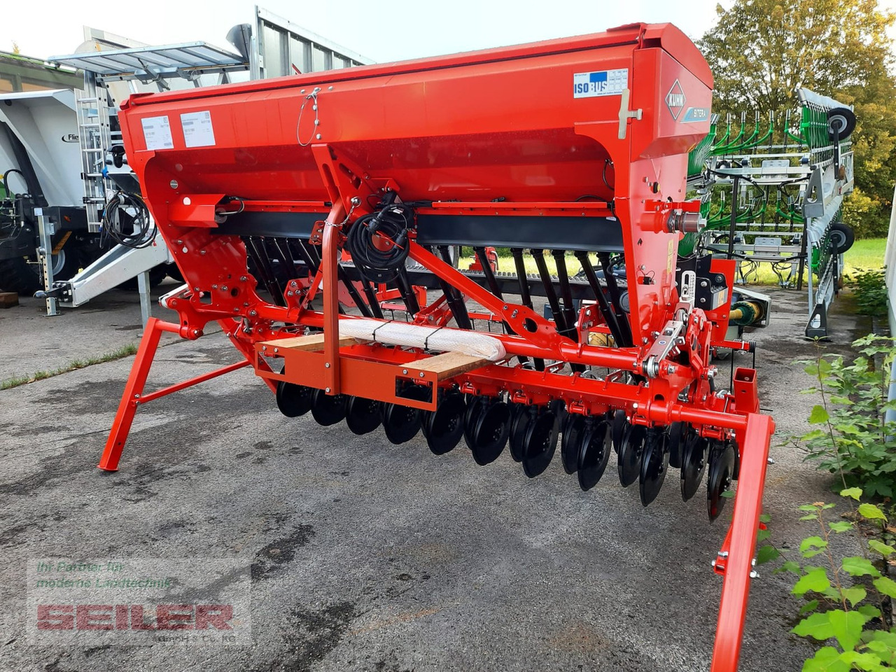 Menggabungkan bor benih baru Kuhn HR 304 + Sitera 330-20E: gambar 8 Menggabungkan bor benih baru Kuhn HR 304 + Sitera 330-20E: gambar 8