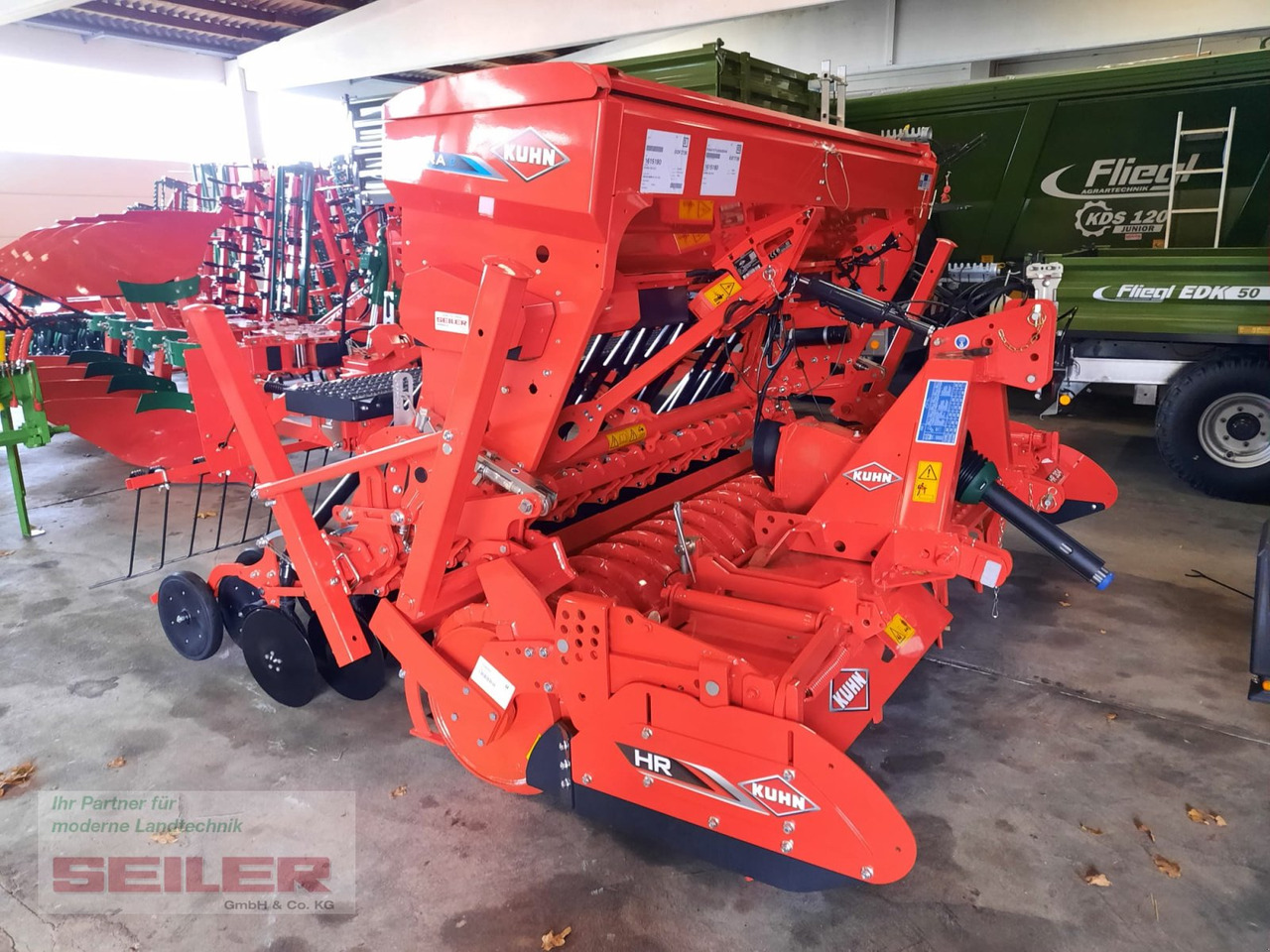 Kuhn HR 304 + Sitera 330-20E - Menggabungkan bor benih: gambar 5 Kuhn HR 304 + Sitera 330-20E - Menggabungkan bor benih: gambar 5
