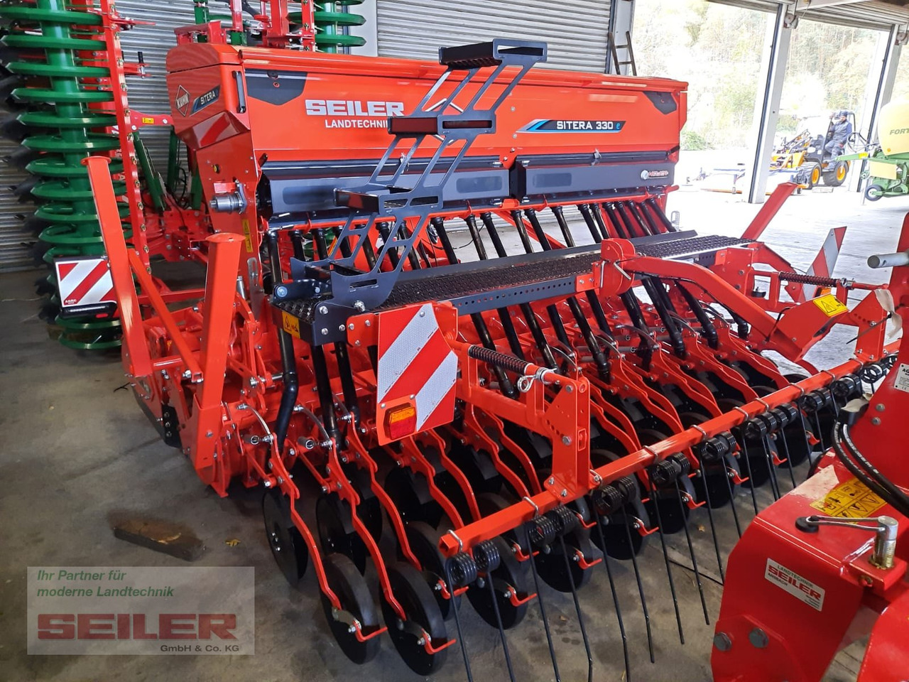 Kuhn HR 304 + Sitera 330-20E - Menggabungkan bor benih: gambar 3 Kuhn HR 304 + Sitera 330-20E - Menggabungkan bor benih: gambar 3