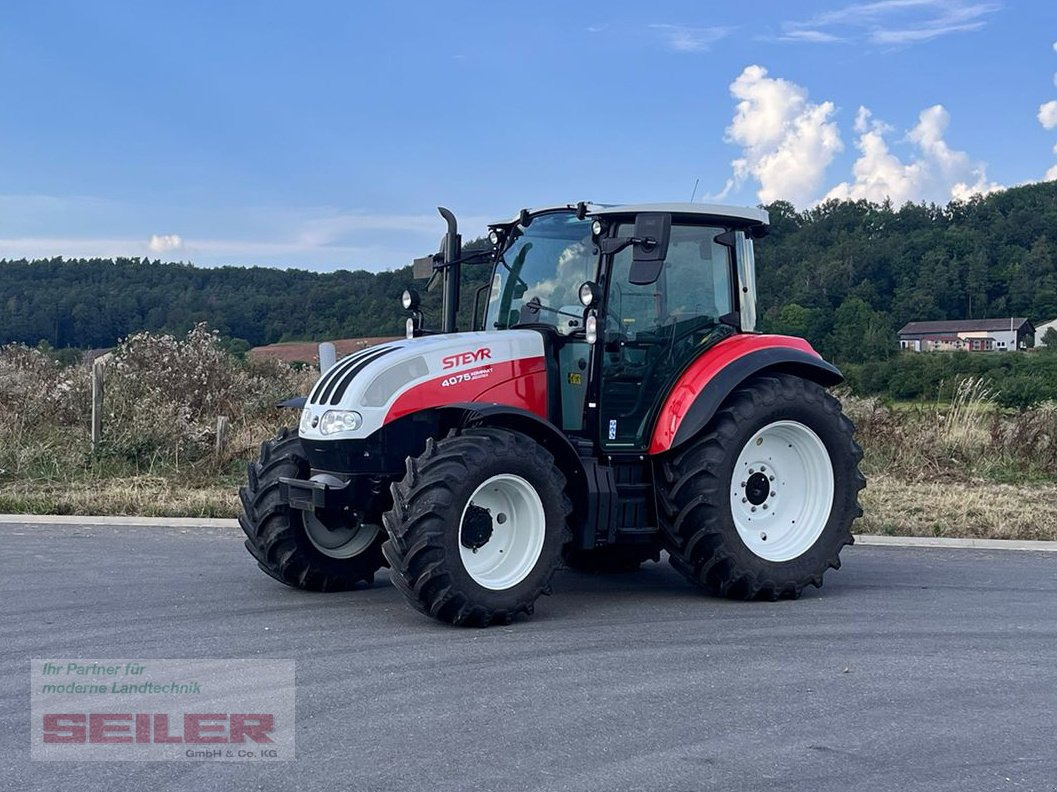 Steyr Kompakt 4075 HILO - Traktor: gambar 1 Steyr Kompakt 4075 HILO - Traktor: gambar 1