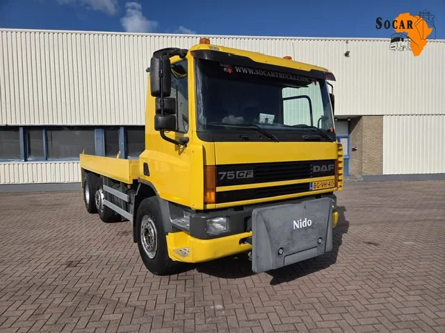 DAF CF 75.250 6x2 Euro 2 Automatic NL-Truck Original KM'S - Truk sasis: gambar 1 DAF CF 75.250 6x2 Euro 2 Automatic NL-Truck Original KM'S - Truk sasis: gambar 1
