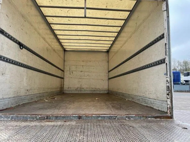 Iveco Eurocargo 75E15 6 Cilinder Engine 4x2 Full Springs Euro 2 engine - Truk box: gambar 4 Iveco Eurocargo 75E15 6 Cilinder Engine 4x2 Full Springs Euro 2 engine - Truk box: gambar 4