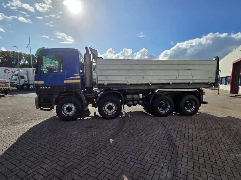 Mercedes-Benz Actros 4143 8X4 TIPPER (THREE PEDALS) - Truk jungkit: gambar 3 Mercedes-Benz Actros 4143 8X4 TIPPER (THREE PEDALS) - Truk jungkit: gambar 3