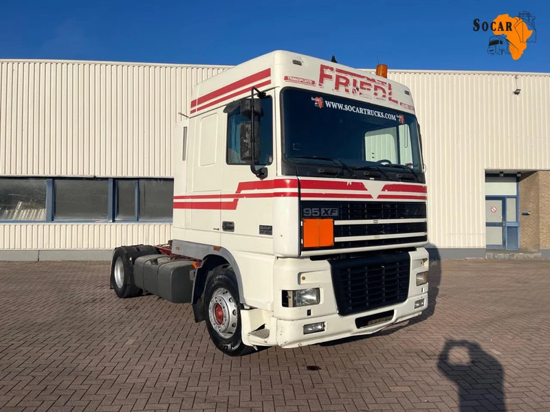 DAF XF 95.430 Manual-Gear Euro 3 - Tractor head: gambar 1 DAF XF 95.430 Manual-Gear Euro 3 - Tractor head: gambar 1