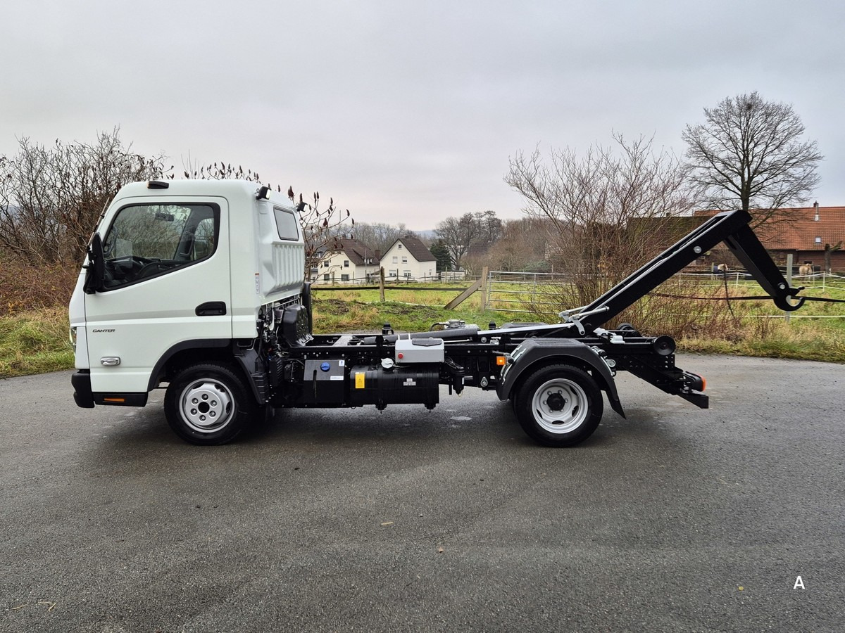 FUSO 3C15 Duonic Aut.City Abrollkipper AHK 3.5T - Hook lift: gambar 3 FUSO 3C15 Duonic Aut.City Abrollkipper AHK 3.5T - Hook lift: gambar 3