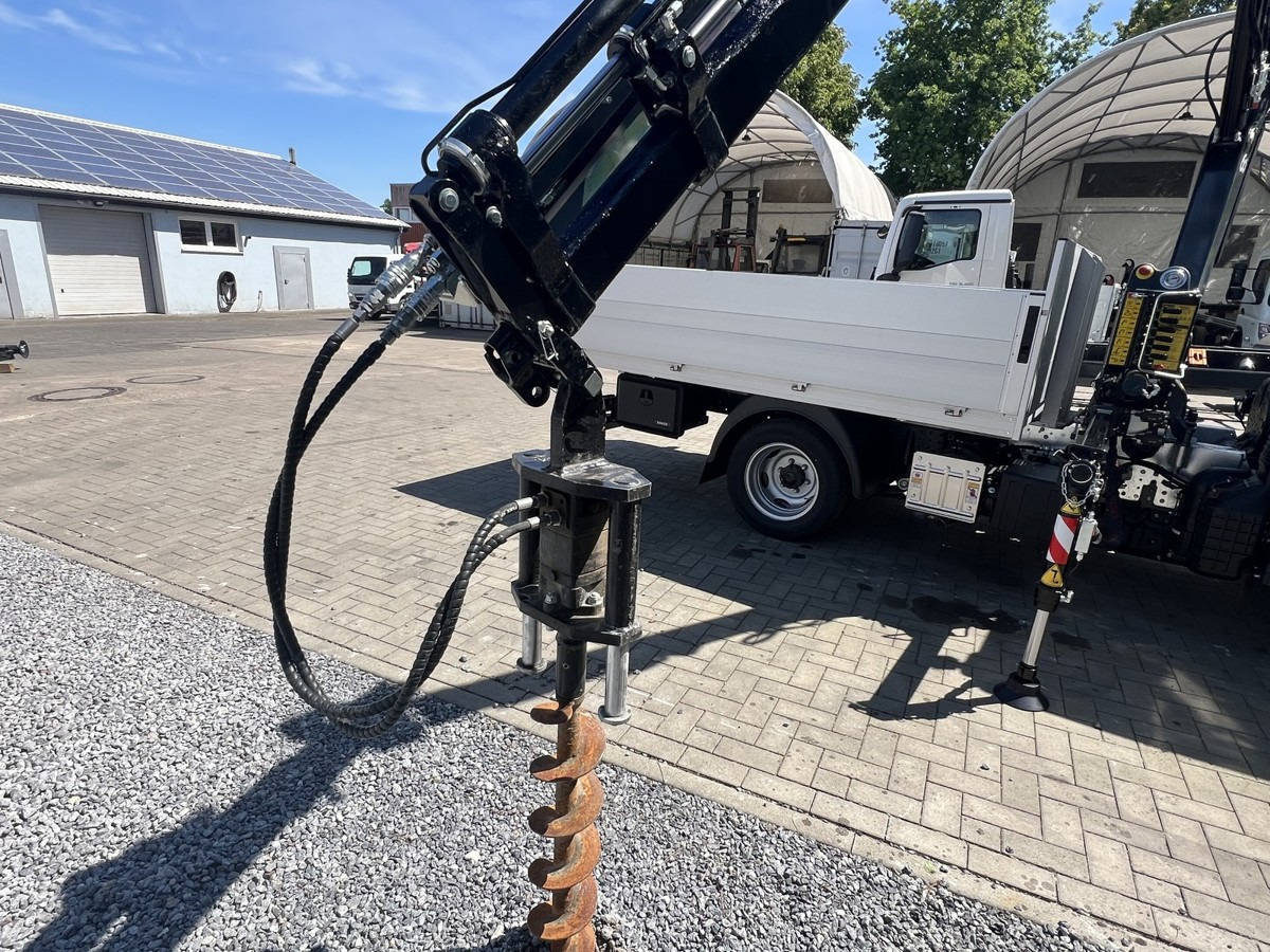 FUSO 3S15 Alu Pritsche 2.80m Ladekran Bohrgerät - Van flatbed: gambar 3 FUSO 3S15 Alu Pritsche 2.80m Ladekran Bohrgerät - Van flatbed: gambar 3