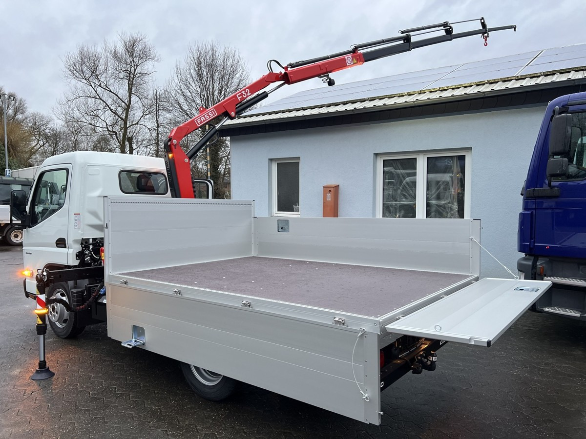 FUSO 3S15 Alu Pritsche 2.80m Ladekran Funk! - Van flatbed: gambar 1 FUSO 3S15 Alu Pritsche 2.80m Ladekran Funk! - Van flatbed: gambar 1