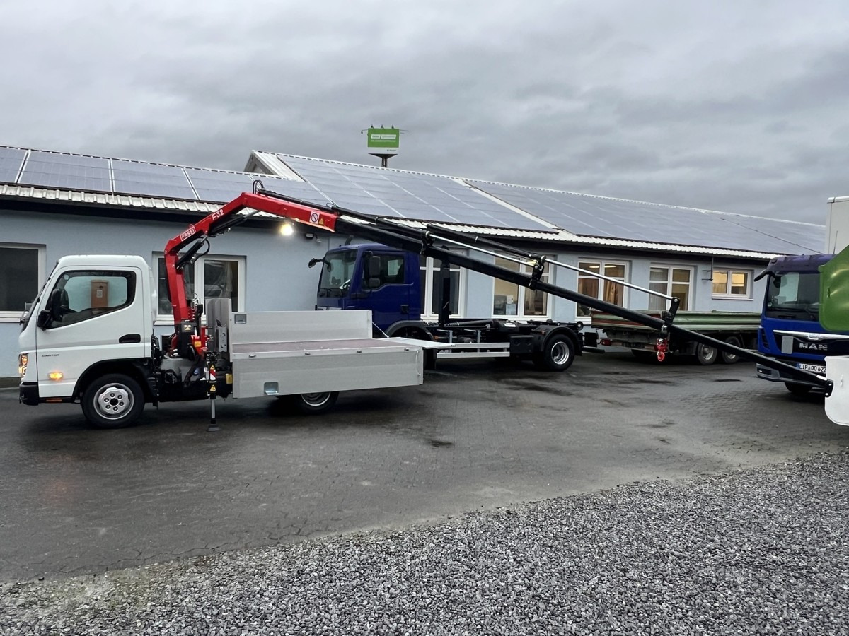 FUSO 3S15 Alu Pritsche 2.80m Ladekran Funk! - Van flatbed: gambar 5 FUSO 3S15 Alu Pritsche 2.80m Ladekran Funk! - Van flatbed: gambar 5