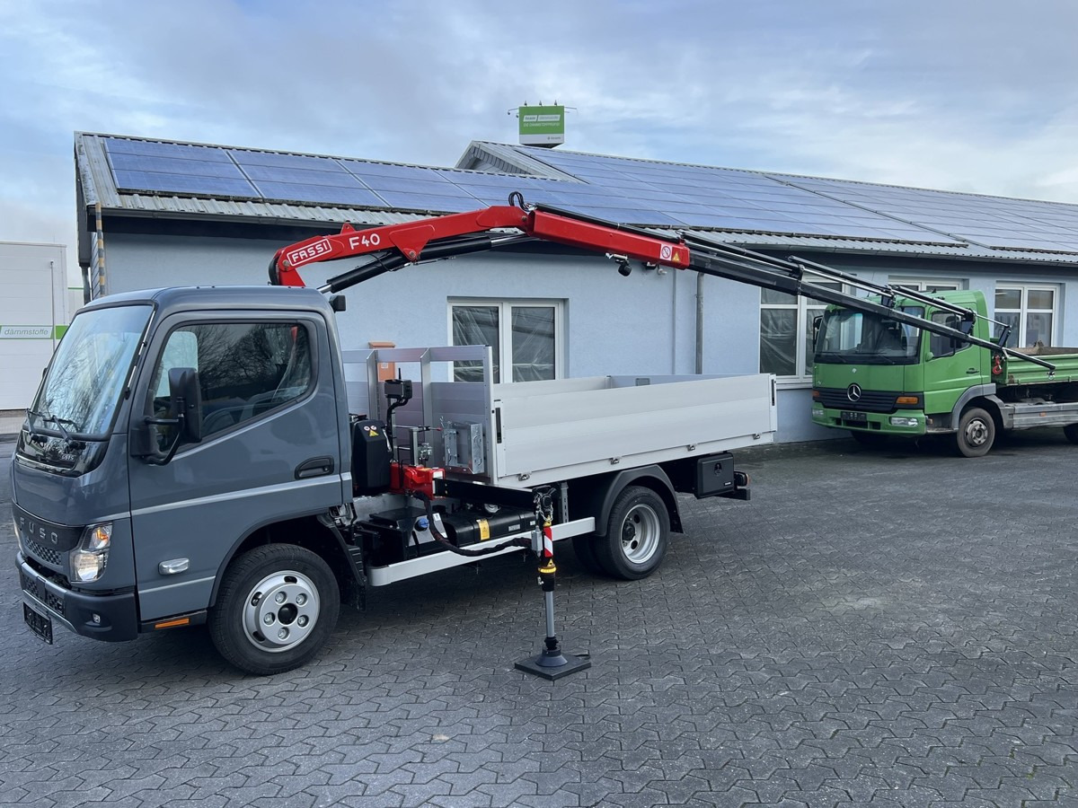 FUSO 6S15 Pritsche 3.0m Kran 4xhydr. Funk! - Van flatbed: gambar 2 FUSO 6S15 Pritsche 3.0m Kran 4xhydr. Funk! - Van flatbed: gambar 2