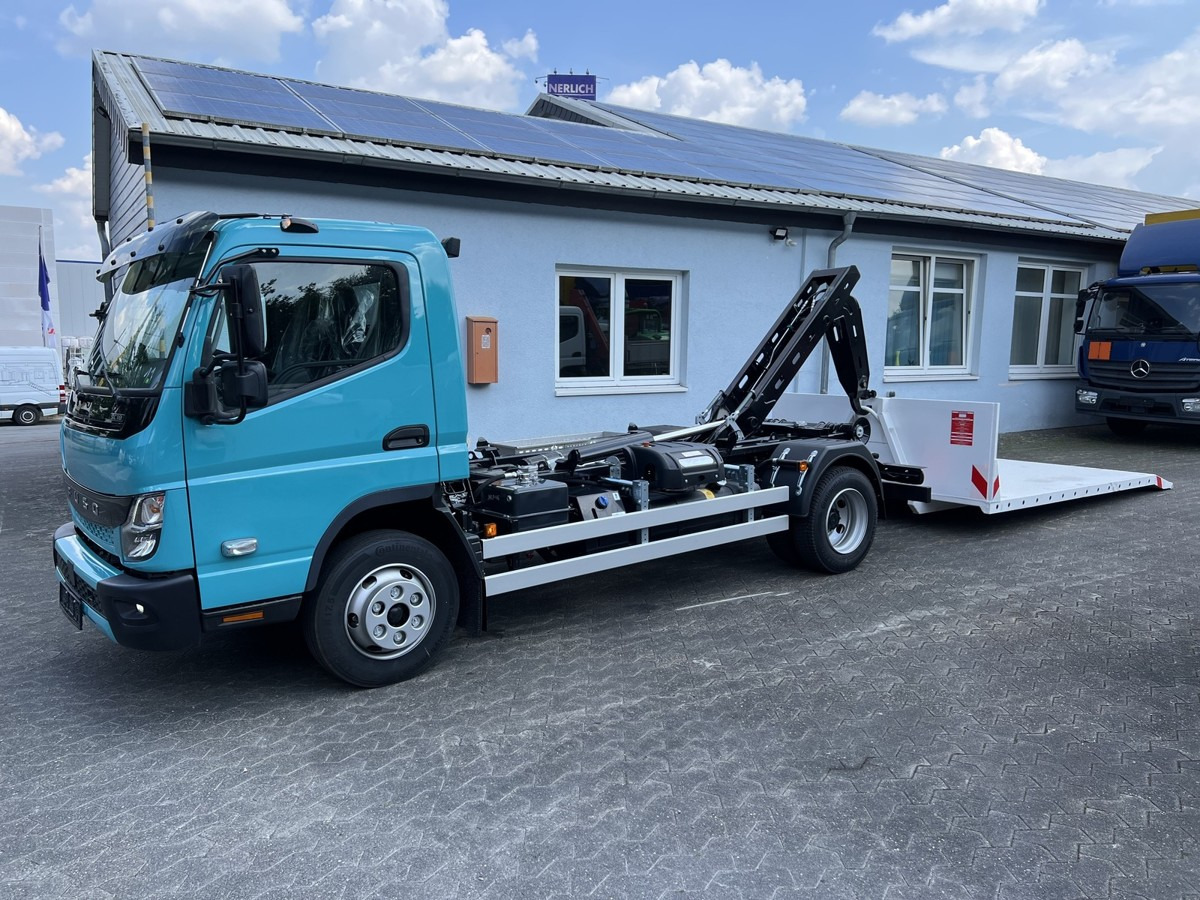 FUSO Canter FUSO 9C18 City Abrollkipper Krokbil Color - Hook lift, Truk derek: gambar 1 FUSO Canter FUSO 9C18 City Abrollkipper Krokbil Color - Hook lift, Truk derek: gambar 1
