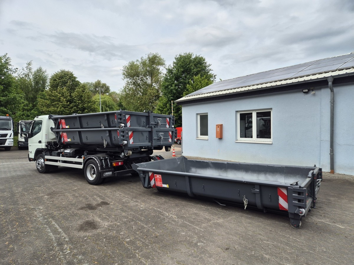 FUSO FUSO 9C18 40km/h City Abrollkipper WLF Swiss CH - Hook lift: gambar 3 FUSO FUSO 9C18 40km/h City Abrollkipper WLF Swiss CH - Hook lift: gambar 3