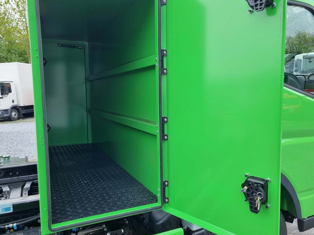 Leasing FUSO FUSO 9C18 40km/h City Abrollkipper WLF Swiss CH FUSO FUSO 9C18 40km/h City Abrollkipper WLF Swiss CH: gambar 15 Leasing FUSO FUSO 9C18 40km/h City Abrollkipper WLF Swiss CH FUSO FUSO 9C18 40km/h City Abrollkipper WLF Swiss CH: gambar 15