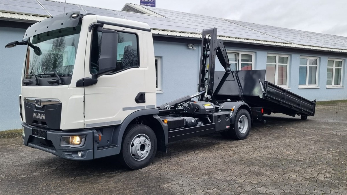 MAN TGL 12.220 BL NEU City Abrollkipper 8t TipMatic - Hook lift: gambar 3 MAN TGL 12.220 BL NEU City Abrollkipper 8t TipMatic - Hook lift: gambar 3