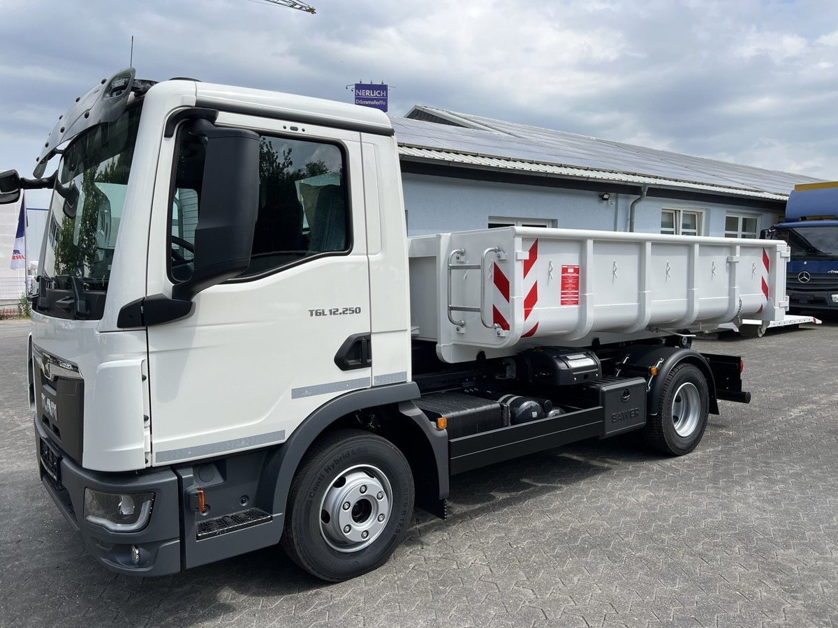 MAN TGL 12.250 BL NEU City Abrollkipper Tipmatik - Hook lift: gambar 4 MAN TGL 12.250 BL NEU City Abrollkipper Tipmatik - Hook lift: gambar 4