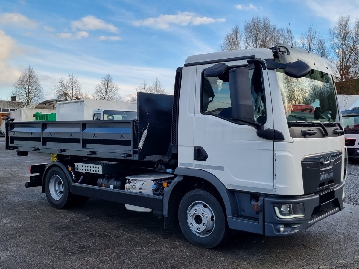 MAN TGL 8.160 BL City Abollkipper 6t Schaltgetriebe - Hook lift: gambar 3 MAN TGL 8.160 BL City Abollkipper 6t Schaltgetriebe - Hook lift: gambar 3