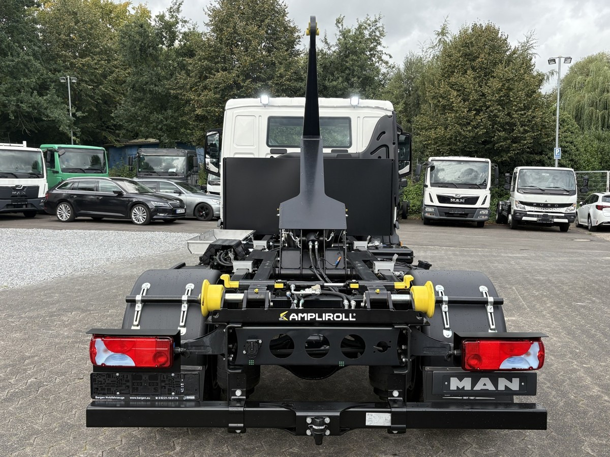 MAN TGL 8.160 BL City Abollkipper Schalter 8.190 - Hook lift: gambar 5 MAN TGL 8.160 BL City Abollkipper Schalter 8.190 - Hook lift: gambar 5