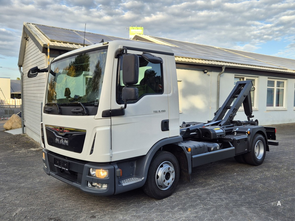 MAN TGL 8.190 BL City Abrollkipper Aut., 2 x AHK sof - Hook lift: gambar 2 MAN TGL 8.190 BL City Abrollkipper Aut., 2 x AHK sof - Hook lift: gambar 2