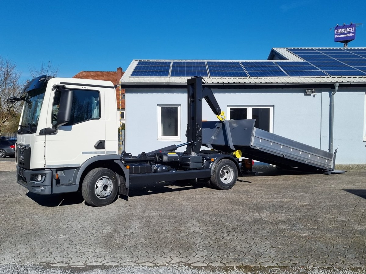 MAN TGL 8.220 BL City Abollkipper 6t Powermatic AHK2 - Hook lift: gambar 4 MAN TGL 8.220 BL City Abollkipper 6t Powermatic AHK2 - Hook lift: gambar 4