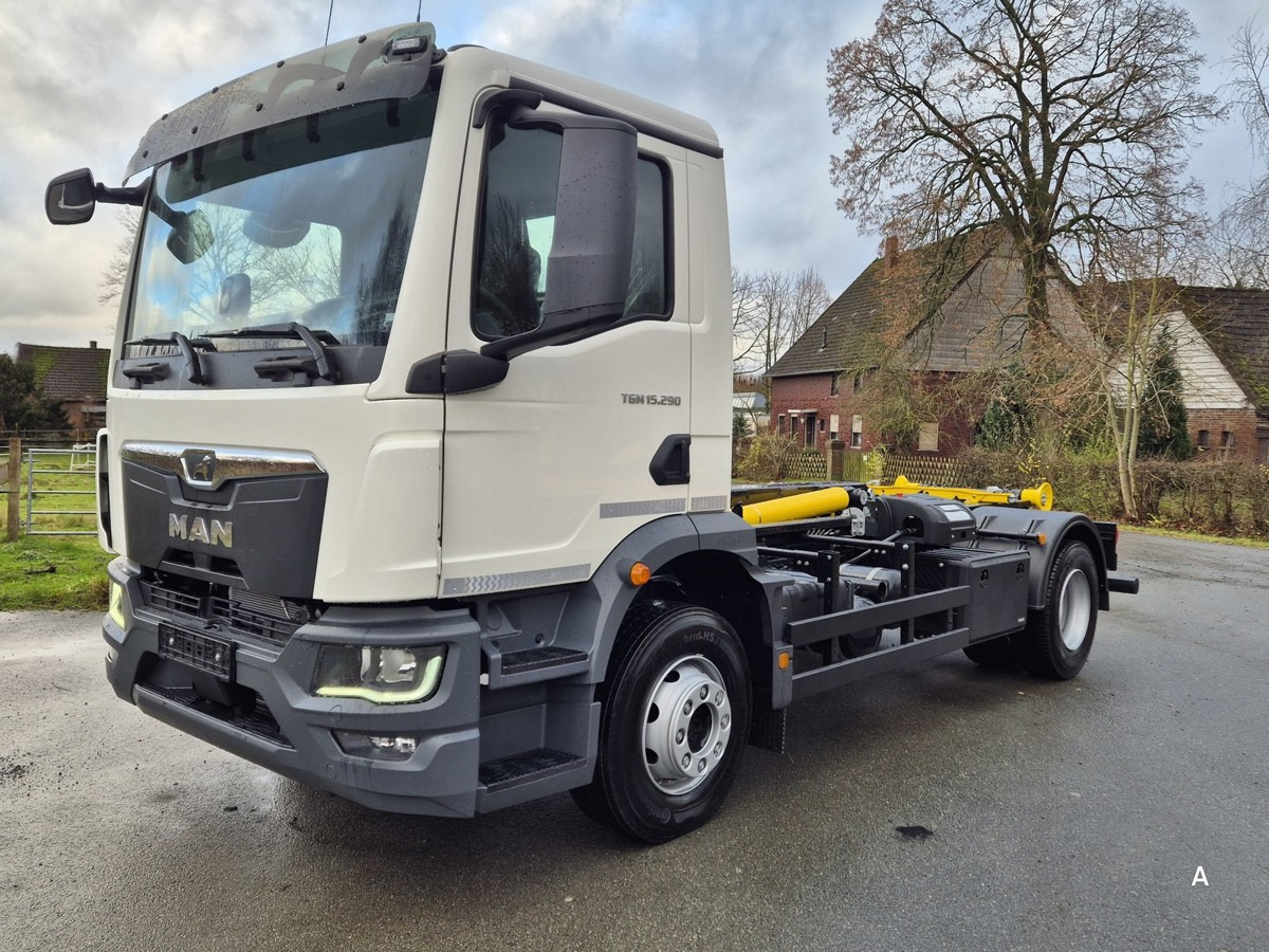 MAN TGM 15.290 BL Abrollkipper Multihook City+1570mm - Hook lift: gambar 1 MAN TGM 15.290 BL Abrollkipper Multihook City+1570mm - Hook lift: gambar 1