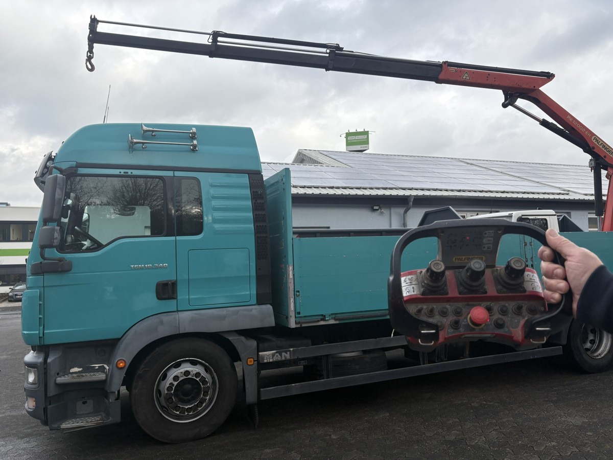 MAN TGM 18.340 PK 12002 EH Funk Ladekran sofort verf - Truk flatbed, Truk derek: gambar 3 MAN TGM 18.340 PK 12002 EH Funk Ladekran sofort verf - Truk flatbed, Truk derek: gambar 3