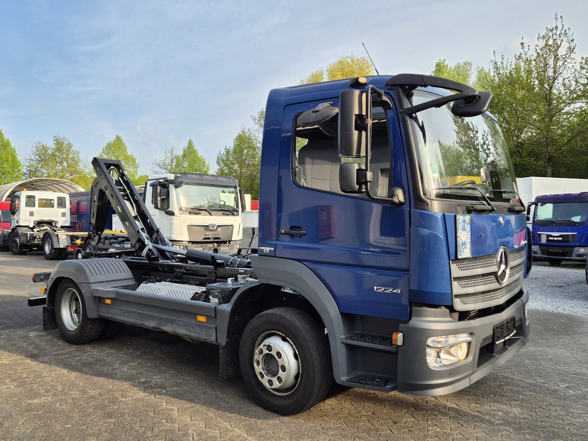 MERCEDES-BENZ 1224 L Atego City Abrollkipper NEU AHK Euro 6 - Hook lift: gambar 5 MERCEDES-BENZ 1224 L Atego City Abrollkipper NEU AHK Euro 6 - Hook lift: gambar 5