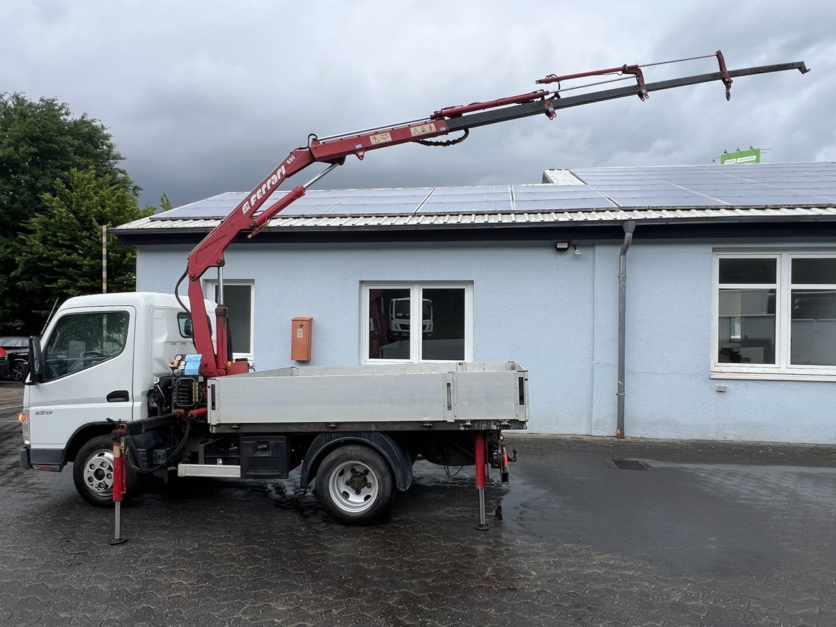 MITSUBISHI Canter 5S13 m. Ladekran Ferrari 530 3xhydr1xmech - Van flatbed: gambar 1 MITSUBISHI Canter 5S13 m. Ladekran Ferrari 530 3xhydr1xmech - Van flatbed: gambar 1