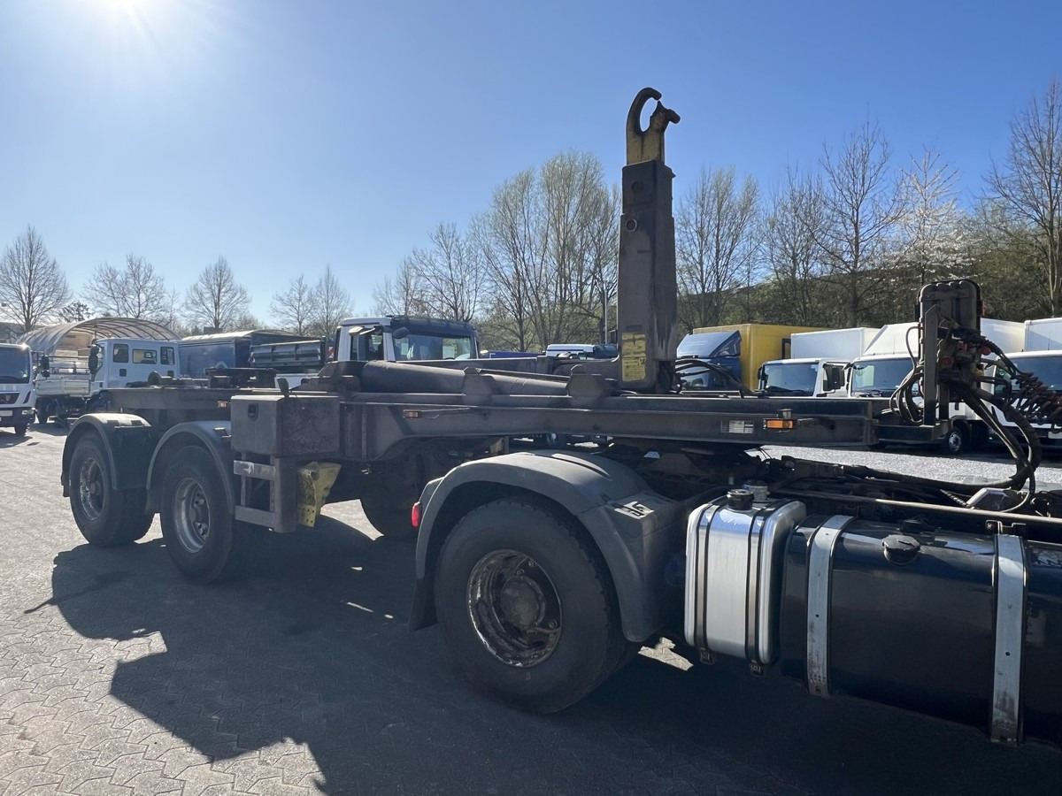 SHL20 Abrollkipper Hyva 30.65.SK1 Knick/Tele - Semi-trailer pengangkut mobil: gambar 4 SHL20 Abrollkipper Hyva 30.65.SK1 Knick/Tele - Semi-trailer pengangkut mobil: gambar 4
