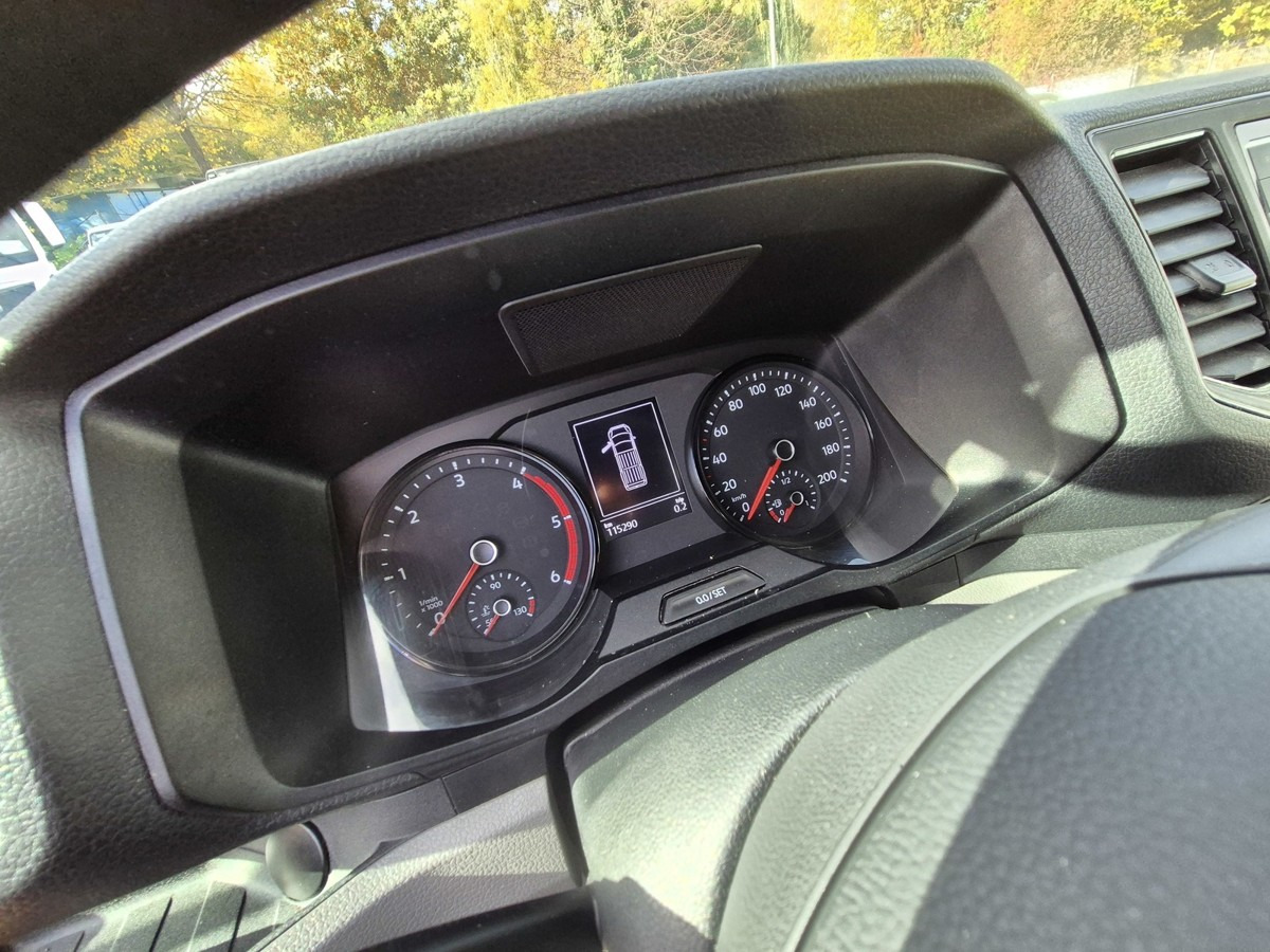 VW Crafter 35 Maxi L4H3 1Hand PDC - Van panel: gambar 5 VW Crafter 35 Maxi L4H3 1Hand PDC - Van panel: gambar 5