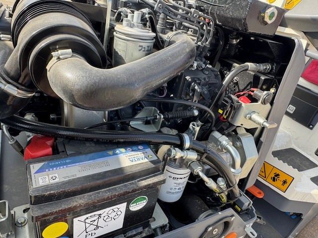 Roller baru DYNAPAC CC1000: gambar 8