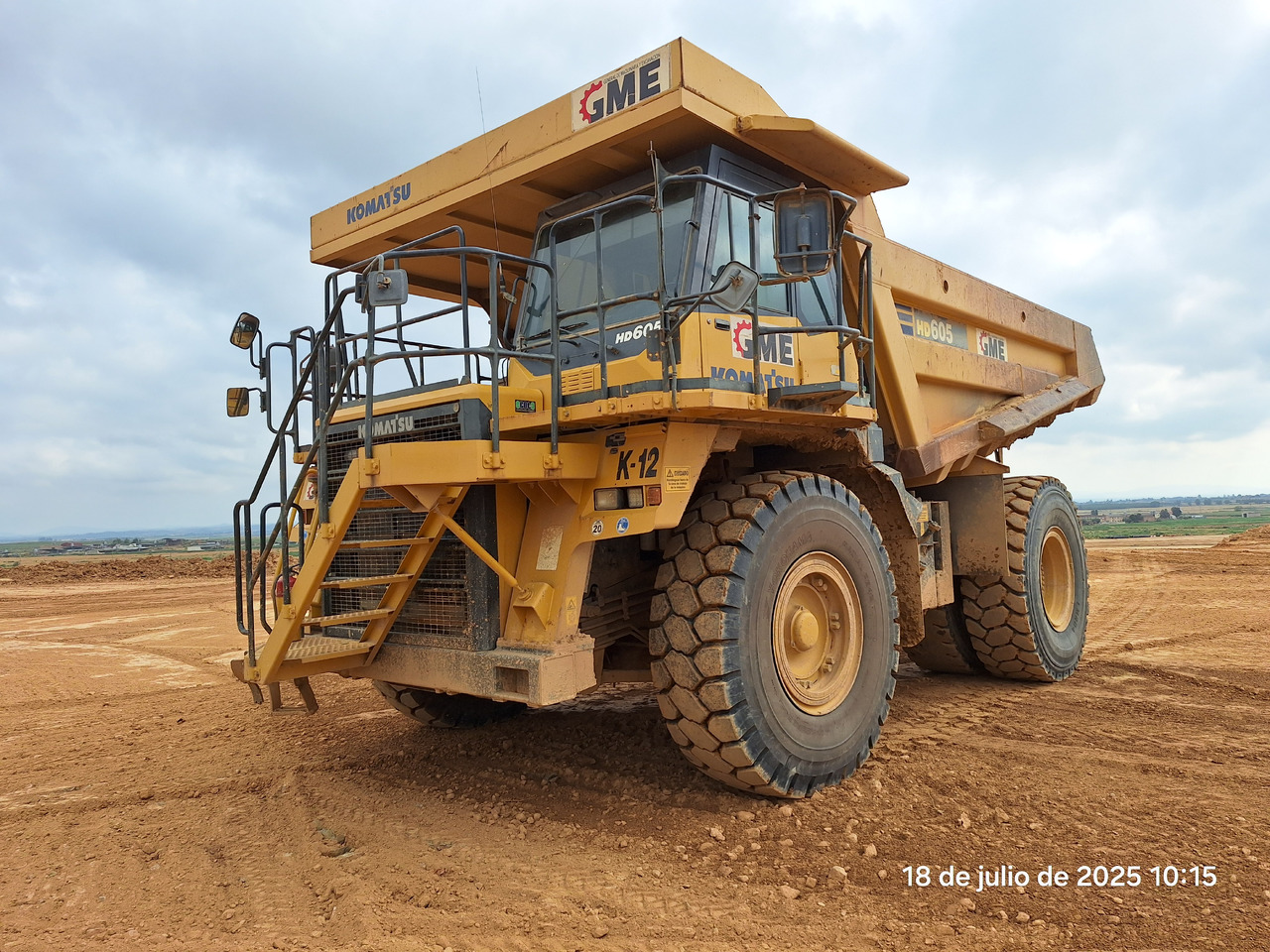 KOMATSU HD605 7-EO - Truk batu/ Dumper iebes: gambar 2 KOMATSU HD605 7-EO - Truk batu/ Dumper iebes: gambar 2