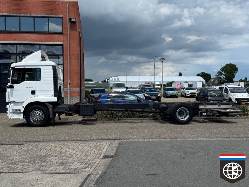 MAN TGM Sleeper cab - WB 6580 - Truk sasis: gambar 3 MAN TGM Sleeper cab - WB 6580 - Truk sasis: gambar 3