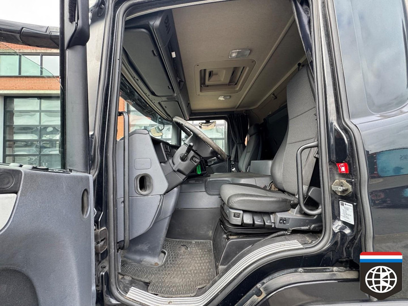 Scania P 360 6X2/4 Thermo King - Taillift - LOW KM !! - Truk berpendingin: gambar 5 Scania P 360 6X2/4 Thermo King - Taillift - LOW KM !! - Truk berpendingin: gambar 5